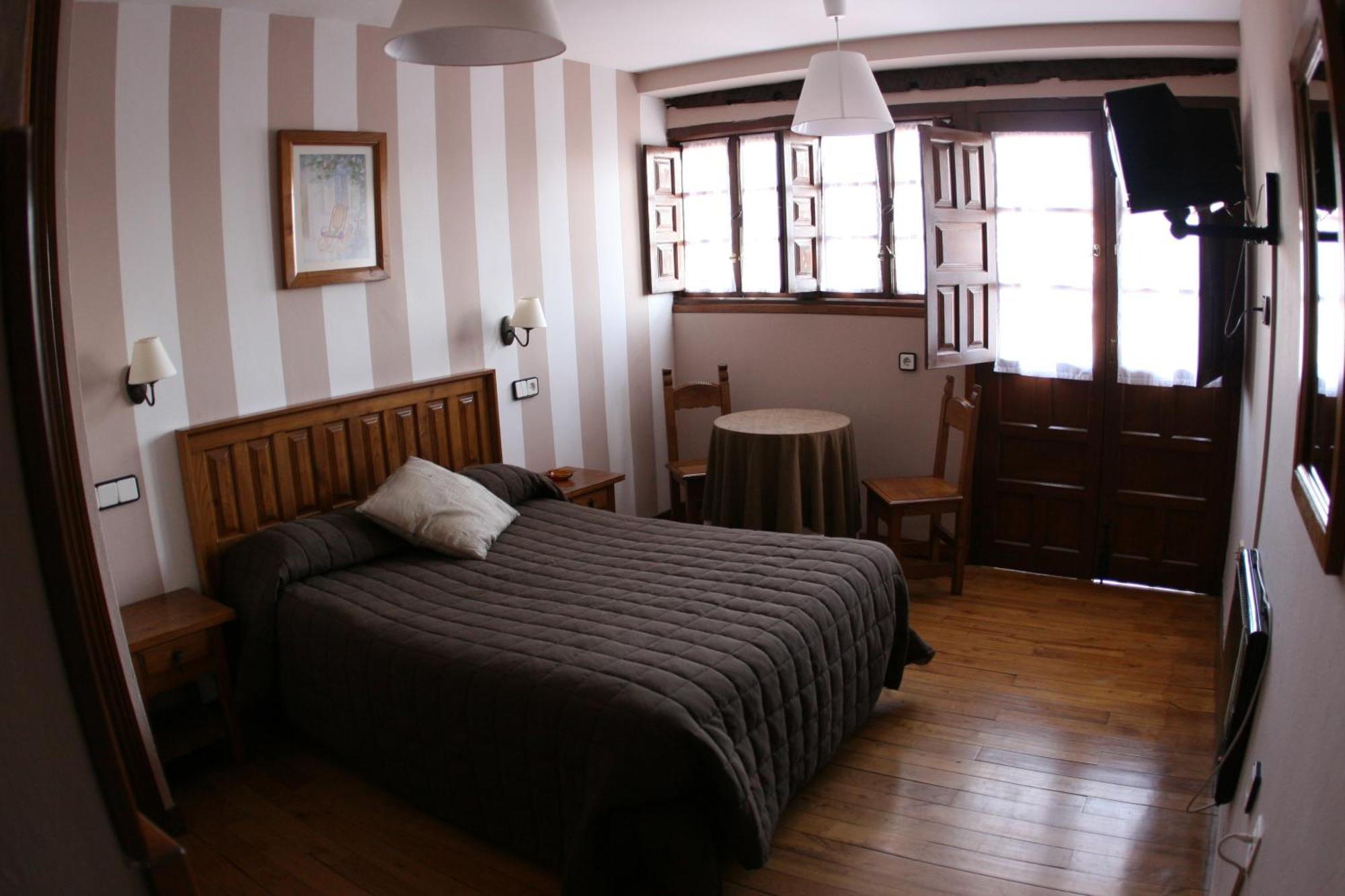 Posada Santa Juliana Σαντιγιάνα ντελ Μαρ Εξωτερικό φωτογραφία