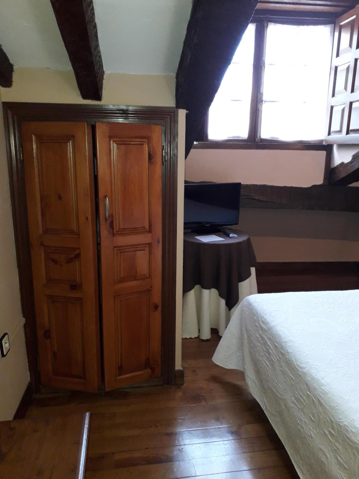 Posada Santa Juliana Σαντιγιάνα ντελ Μαρ Δωμάτιο φωτογραφία