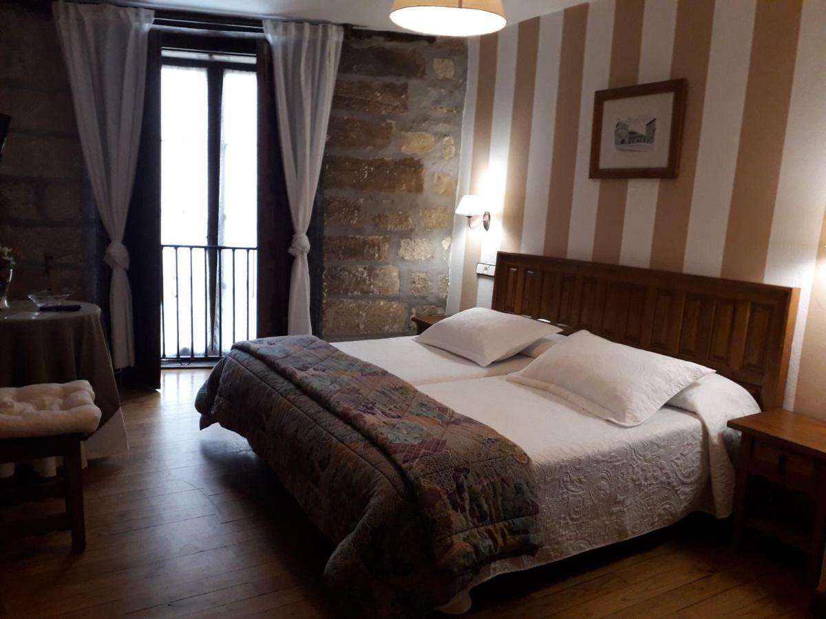 Posada Santa Juliana Σαντιγιάνα ντελ Μαρ Εξωτερικό φωτογραφία